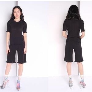 NEW PRISCAVERA seamless pleated shorts in black Size Large